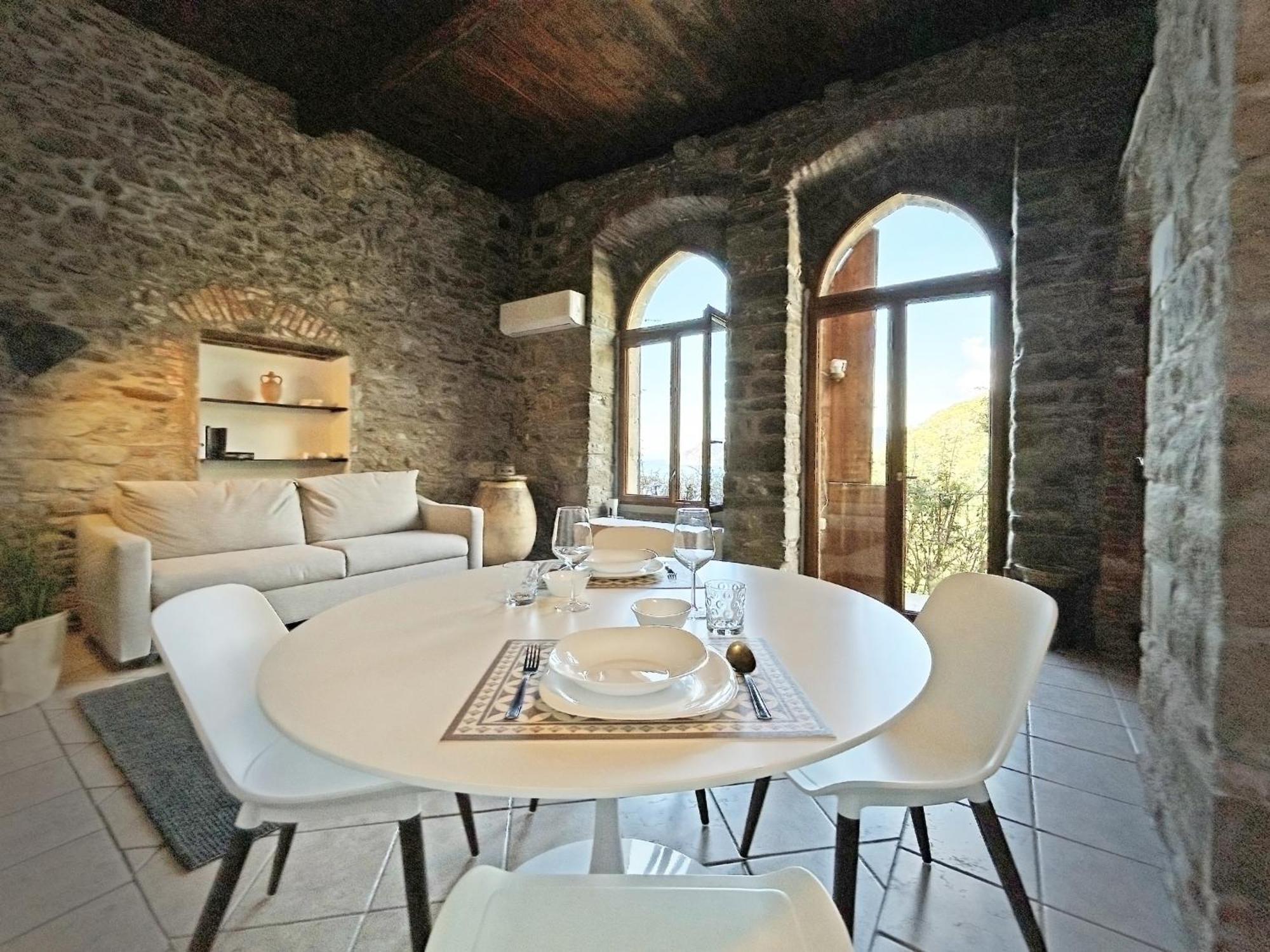 코르니글리오 Pietra Azzurra, Newly Renovated 아파트 외부 사진